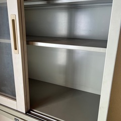 収納棚の画像