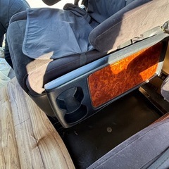 ハイエース200 ポン付出来るアルファード椅子2個セットの画像