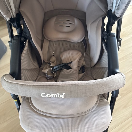 combiスゴカルベビーカー