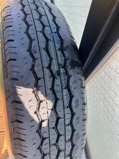 ハイエース 夏タイヤ4本＋純正ホイール 195/80R15 LT ECOPIA 2022年