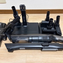 美品★Shark シャーク EVOPOWER SYSTEM iQ コードレススティッククリーナー CS851J アッシュブラウンの画像