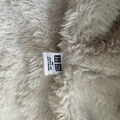 ユニクロ　ボアフードベストの画像