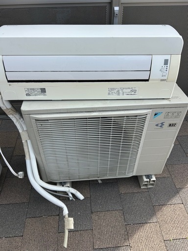  【取り付け･洗浄紹介可能】DAIKIN♢﻿主に14畳♢﻿ヒートブースト制御♢﻿風邪ないス運転♢﻿スマートフォン対応