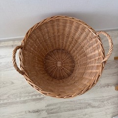 大きめラタンバスケット　収納かごの画像