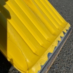 除雪　スコップ　割れありの画像