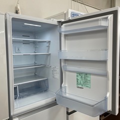 YAMADA 3ドア冷蔵庫のご紹介ですの画像