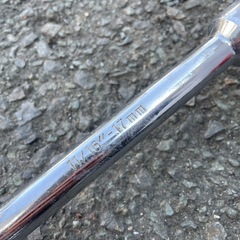 十字レンチ　　タイヤ　ホイール　交換等にの画像