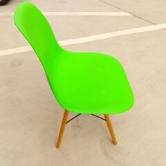 サイドシェルチェア/ イームズ/ リプロダクト/ グリーン/ DSW eames/ 椅子/ 木脚/ カフェ/ 北欧/ デザイナーズチェア C0FN0210 の画像
