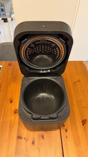 象印 ZOJIRUSHI STAN. IH 5.5合 炊飯器 NWSA10 BLACK