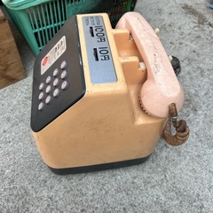 公衆電話　ピンク　ボタン式の画像