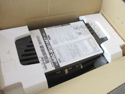 未使用 石油ストーブ 2019年製 トヨトミ ダブルクリーン NRC-W3619E7