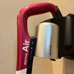 【取引中】SHARP  掃除機 ラクティブエアー EC-A1Rの画像