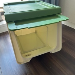 衣類収納ボックスの画像