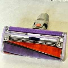 Dyson Cyclone V10 Fluffy SV12 フロアドック付きの画像