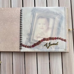 ベビーブック｜ハードカバーで思い出を残そうの画像