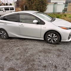 トヨタ　プリウス　PHV   令和1年車の画像