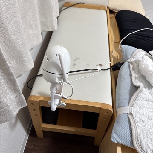 ダイニングテーブルと椅子