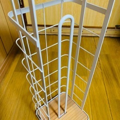 ★トイレットペーパーホルダー★ペーパーは芯あり対応です。の画像