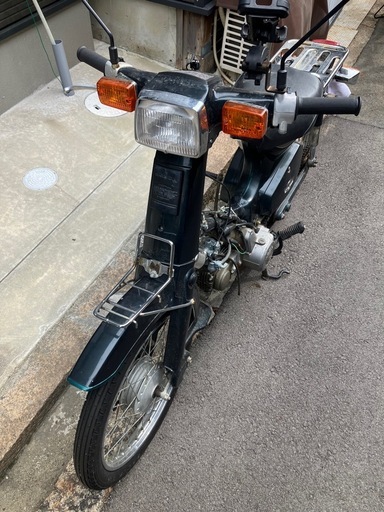 スーパーカブ  角目カブのボアアップ88cc  タイヤ新品