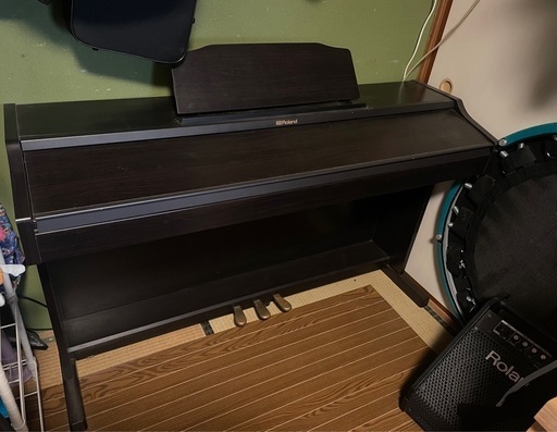Roland電子ピアノ(中古)