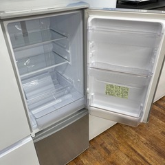 SHARP 2ドア冷蔵庫のご紹介ですの画像