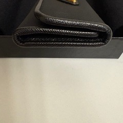 現金可　PRADA キーケースの画像