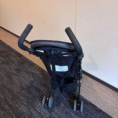 折りたたみB型ベビーカーの画像