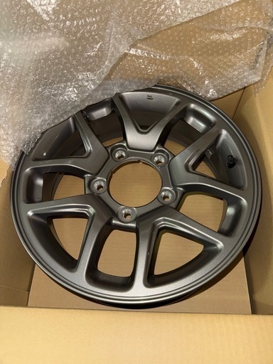 ジムニーJB64
純正ホイール（新車外し）