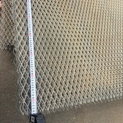 エキスパンドメタルの画像