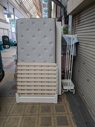 シングルベッド　マットレス付き　美品　配達可能