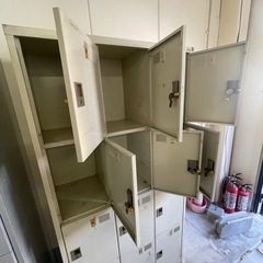 【業務用 12ドアロッカー】引き取り限定の画像