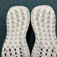adidas スニーカー　23cm
の画像