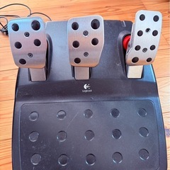 Logicool(ロジクール)G27 レーシングホイール　ハンコン　　ハンドルコントローラーの画像