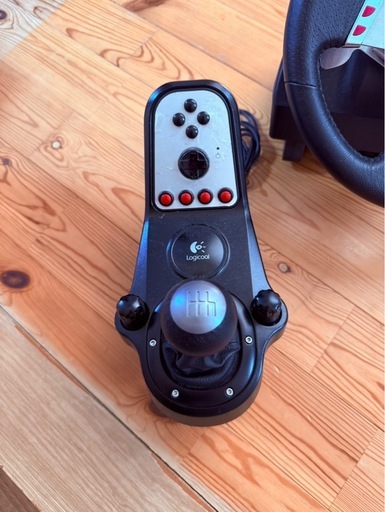 Logicool(ロジクール)G27 レーシングホイール　ハンコン　　ハンドルコントローラー
