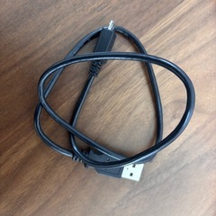 デジタルカメラ(ケース、SDカード、充電ケーブル付) の画像