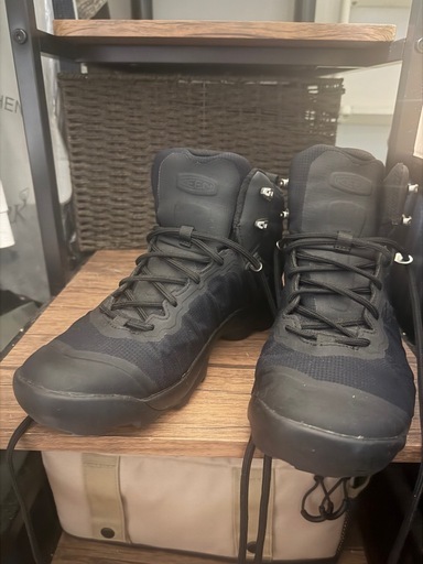 【美品KEEN】ベンチャー ミッド ウォータープルーフ メンズ