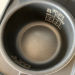 アイリスオーヤマ 炊飯器 3合 マイコン式 50銘柄炊き分け機能 極厚火釜 玄米 2023年モデル ブラック RC-MEA30-Bの画像