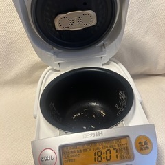 IH炊飯器 NP-BS10 シルバー 5.5合の画像