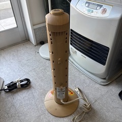 TEKNOS スリムカーボンヒーターの画像