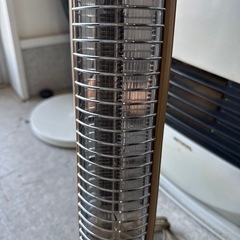 TEKNOS スリムカーボンヒーターの画像