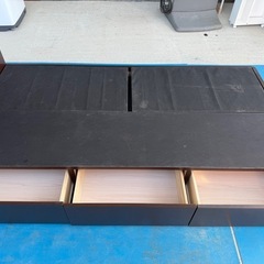 シングルベット　引き出し３つ有の画像