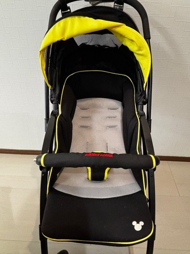 【美品】ミッキー ベビーカー 折りたたみ コンパクト ワンタッチ開閉 軽量
