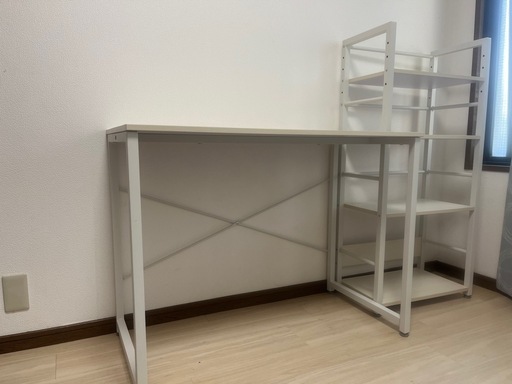 引っ越しに伴い、家具をまとめてお譲りします。