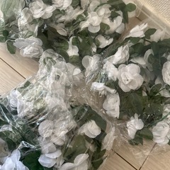 2.3m✖️3個　造花バラ🌹の画像