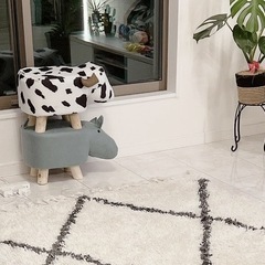 （取引中/問い合わせ❌）牛の椅子 子供用 インテリアにも♩の画像