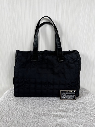 【正規品・美品】CHANEL ニュートラベルラインMM トートバッグ 黒 シリアル有 
Ｇカード有