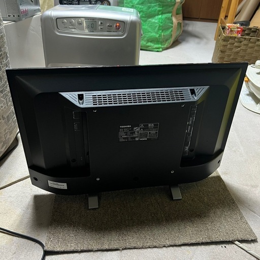 美品　2021年製　TOSHIBA　東芝　液晶テレビ　24V34　24インチ　映像動作確認済み　リモコン有り