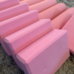 ヨガブロック４セット・ストレッチフォームローラー5個の画像