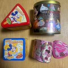 ディズニー お菓子の缶、ポップコーンバケットの画像