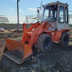 日立のタイヤショベル(ホイールローダー) LX20-2の画像